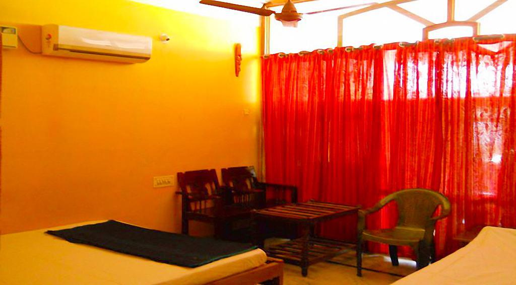 Hotel Sri Devi Comforts Chikmagalūr Exterior foto