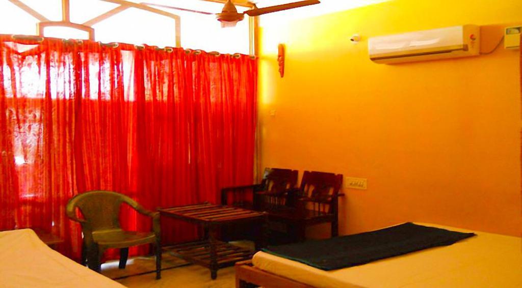 Hotel Sri Devi Comforts Chikmagalūr Exterior foto